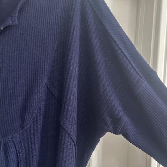 Free People Deep Blue oversized waffle top - Picture 9 of 16